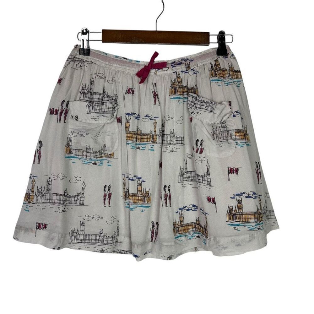 Mini Boden London Print Full Skirt size 11-12 year Gray